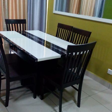 Mintsuite Homestay ปุตราจายา ภายนอก รูปภาพ